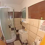 Kravica アパート Ljubuški