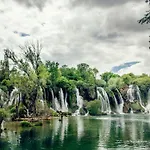 Kravica アパート Ljubuški